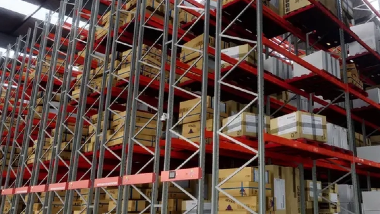 استكشاف أرفف البليت المتنقلة: مفتاح لتبسيط إدارة المخزون